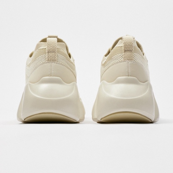 ZARA THICK SOLED KNIT RUNNING STYLE SHOES SZ 9 EU 42 - Picture 3 of 7